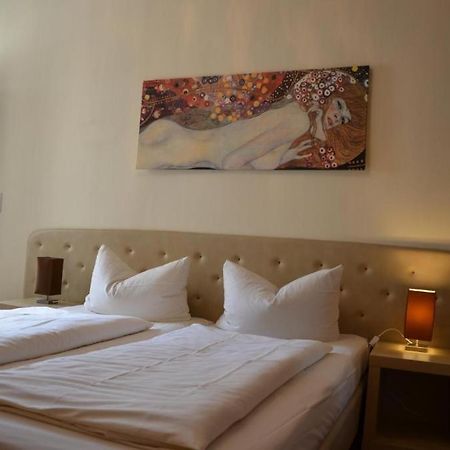 Hotel Rheinstein Рюдесхайм ам Рейн Екстериор снимка