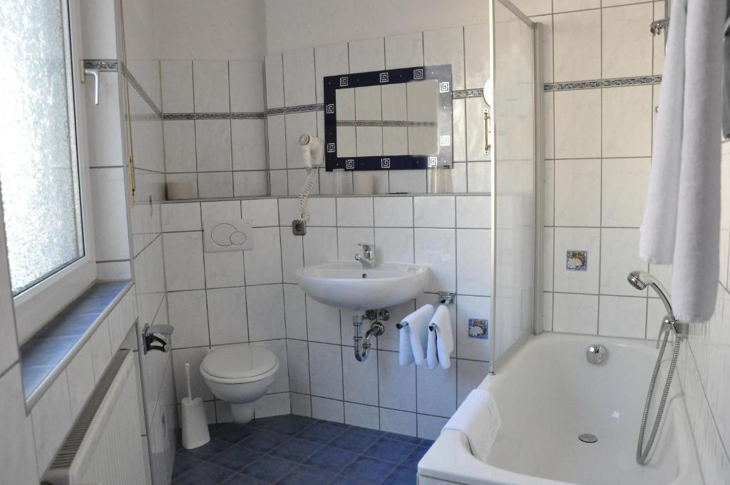 Hotel Rheinstein Рюдесхайм ам Рейн Стая снимка
